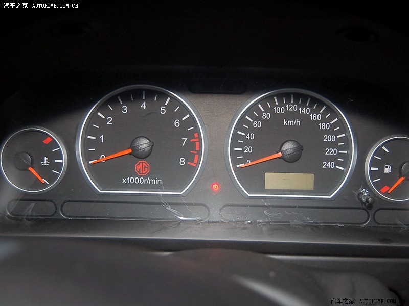 Datei:Mg3-interior-dash.jpeg
